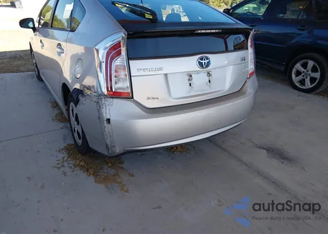 2013 Toyota Prius Two z USA, uszkodzony, nr VIN JTDKN3DU9D5572220